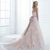 Atelier Aimee Bröllopsklänning med öppen rygg