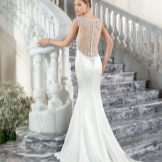 ديميتريوس بريدالز فستان زفاف مفتوح من الخلف