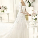 A wedding dress from the 2013 collection by Eli Saab with a square neckline