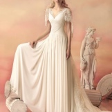 فستان زفاف من مجموعة Hellas مع الأكمام