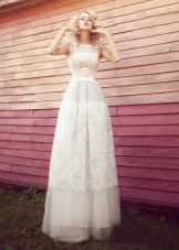 Rustikálne čipkové svadobné šaty