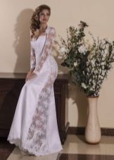 Vestuvinė Viktorijos Karandaševa suknelė su nėrinių akcentais