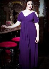 Empírové fialové večerné šaty na nadváhu