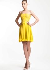 Вечерна нежно жълта мини рокля