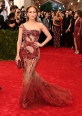 Vakarinių suknelių undinė Jennifer Lopez