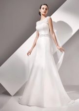 Vestido de novia de la colección Amur directo de Amur Bridal