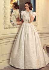 Сватбена рокля с разкошна къса ръкав от колекцията на Джаз Звуци на Татяна Каплун