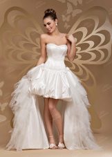 Висока бъде сватбена рокля от To Be Bride 2012