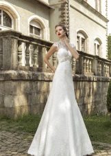 Armonia's closed neck wedding dress