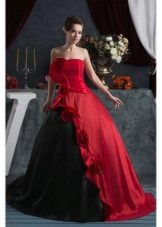 Melna un sarkana pufīga kāzu kleita