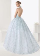 Jasnoniebieska suknia ślubna bez pleców
