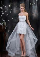 Къса сватбена рокля от колекцията EUROPE COLLECTION с влак