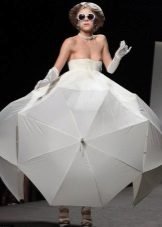 שמלת מטרייה של ג'אני מולארו