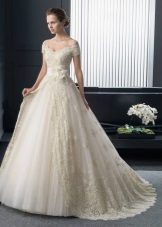 Lush wedding dress with lowered shoulders