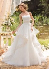 Multilayer wedding dress from the Sole Mio collection