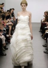 Robe de mariée blanche de Vera Wong 2013 a-line