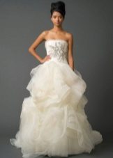 La robe de mariée de Vera Wong de la collection 2011 est magnifique
