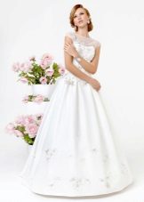 Kookla vienkārša baltu mežģīņu kāzu kleita