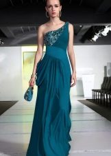 A long dress of the color of aqua on one british