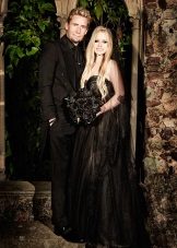 Svadobné šaty Avril Lavigne