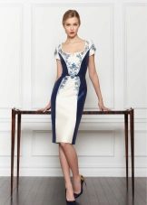 Копринена рокля от Каролина Ерера бяла със синьо
