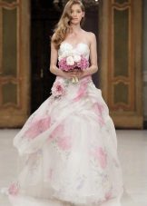 Graži gėlių spausdinta vestuvinė suknelė