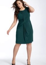Mid-length zelené pletené šaty pro plnou ženu