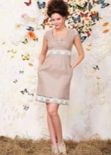 Plátěné šaty s krajkou v pase a lemu sukně