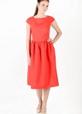 Kırmızı chintz pamuklu elbise Tatyanka
