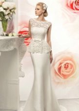 Rochie de mireasă din dantelă lungă cu șiret peplum