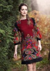 Φόρεμα από το Pavloposad σάλι κόκκινο με εκτύπωση