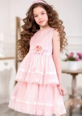 Елегантна рокля за момичето къса розова