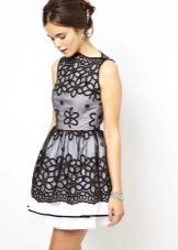 sort og hvid organza kjole
