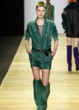 Matchende grønne kjolestøvler