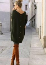 Brown boots for a green dress