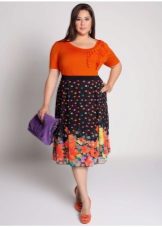 falda midi brillante para mujeres con sobrepeso