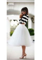 Baltas tutu sijonas