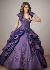 Elegante abito da ballo viola per una ragazza