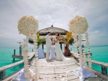 Otevřená zadní svatební plážové šaty