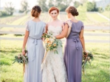 Vestuvinės suknelės su levandų šešėliais