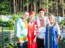 Celebrazione del matrimonio nello stile di la rus