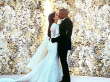 ชุดแต่งงาน Kim Kardashian