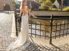 Gaun pengantin terbuka yang bergaya