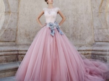 Vestido de novia de faja lila