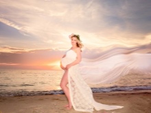 Kehys kukista valokuvien ottamiseksi raskaana oleville naisille