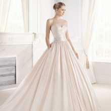 Пищна сватбена рокля от La Sposa