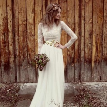 Rustikálne svadobné šaty s dlhým rukávom