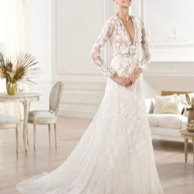 Hochzeitskleid aus der Kollektion 2014 von Eli Saab mit tiefem Ausschnitt