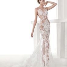 فستان زفاف شفاف من Pronovias