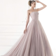 Вјенчана хаљина у боји компаније Проновиас
